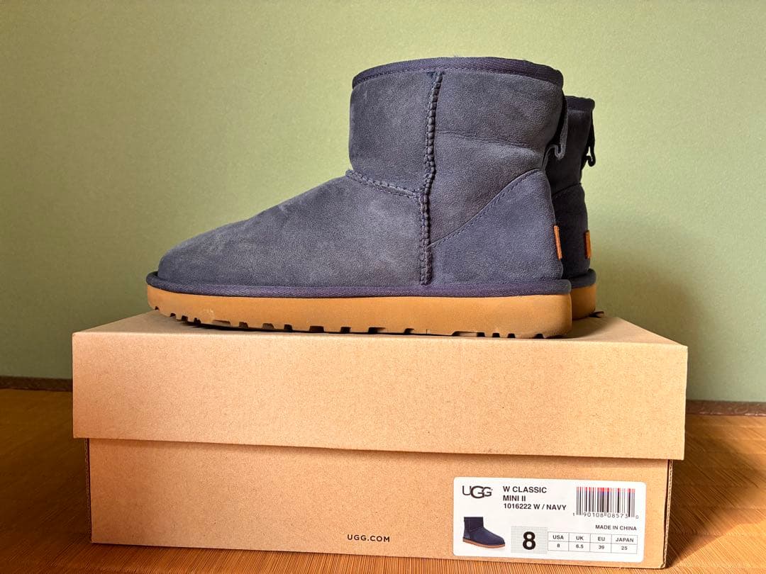 【〜1/13発送】UGG W CLASSIC MINI II ネイビー 25cm