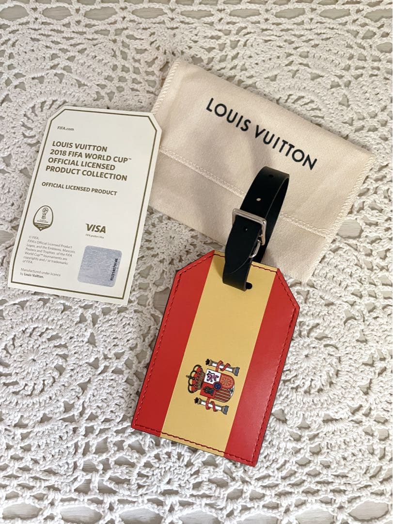 未使用に近い　LOUISVUITTON 2018年 ワールドカップ　ネームタグ 未使用に近い LOUISVUITTON 2018年 ワールドカップ ネームタグ - メルカリ