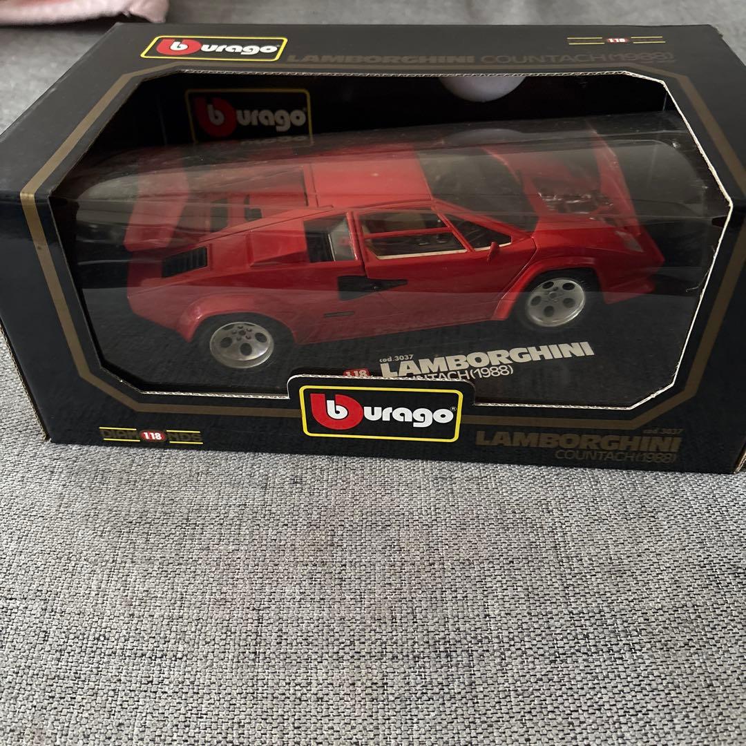 ブラーゴ製 Lamborghini Countach (1988) 1/18