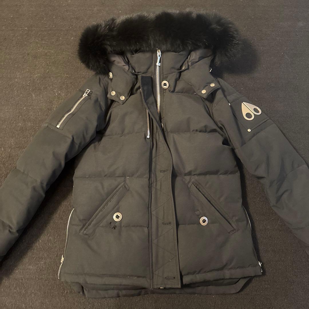 ムースナックルズ　moose knuckles ダウンジャケット