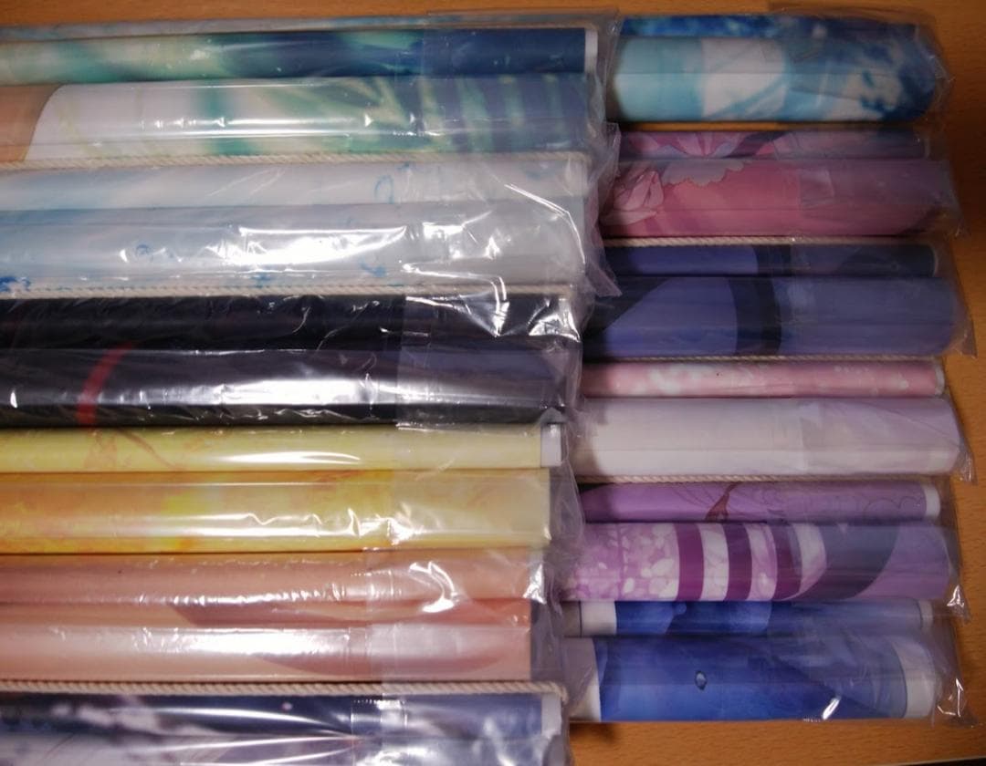 遠坂あさぎ　四季巡り　12本セット　B2タペストリー　未開封