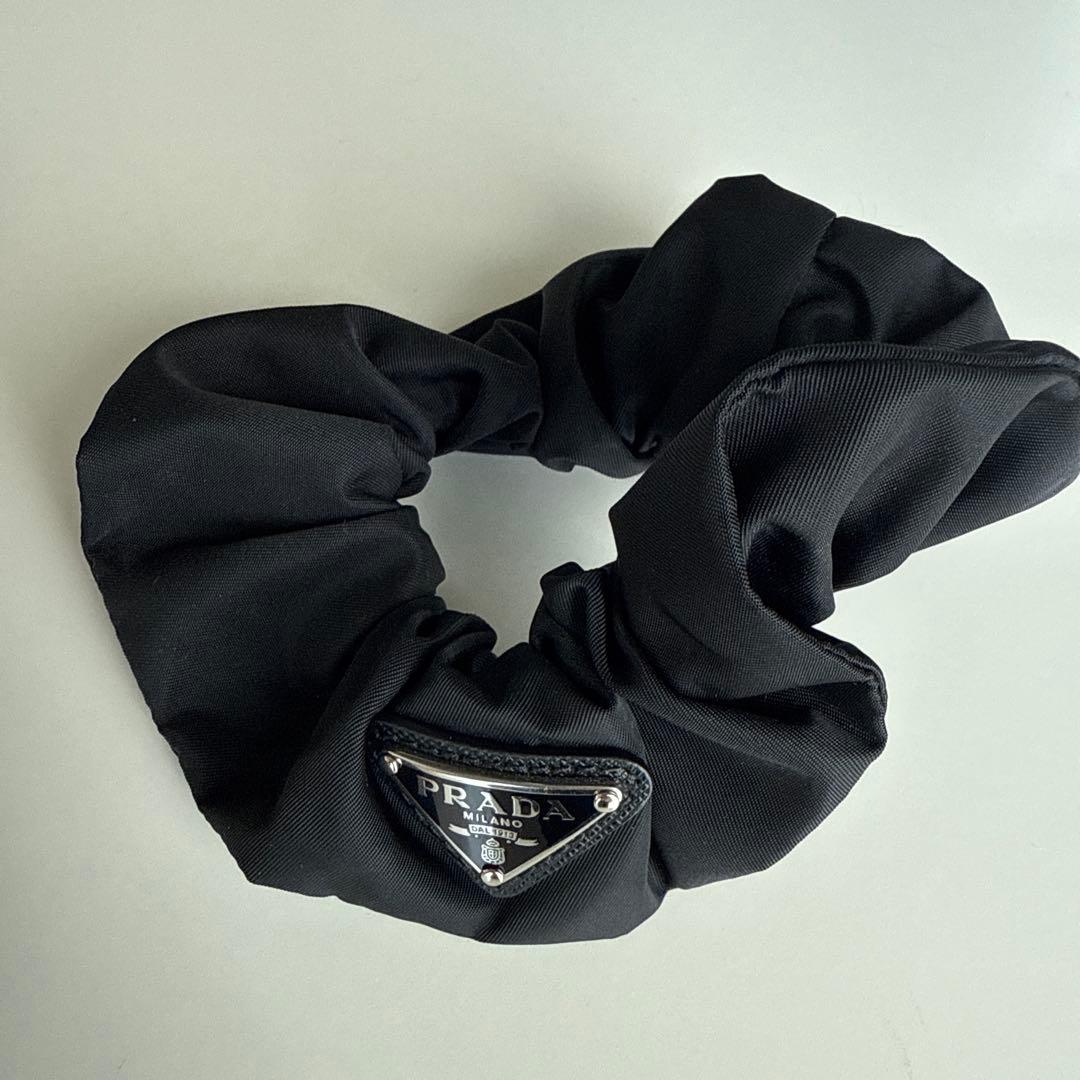 PRADA シュシュ 関税負担なし】PRADA プラダ Re-Nylon シュシュ (PRADA/ヘア