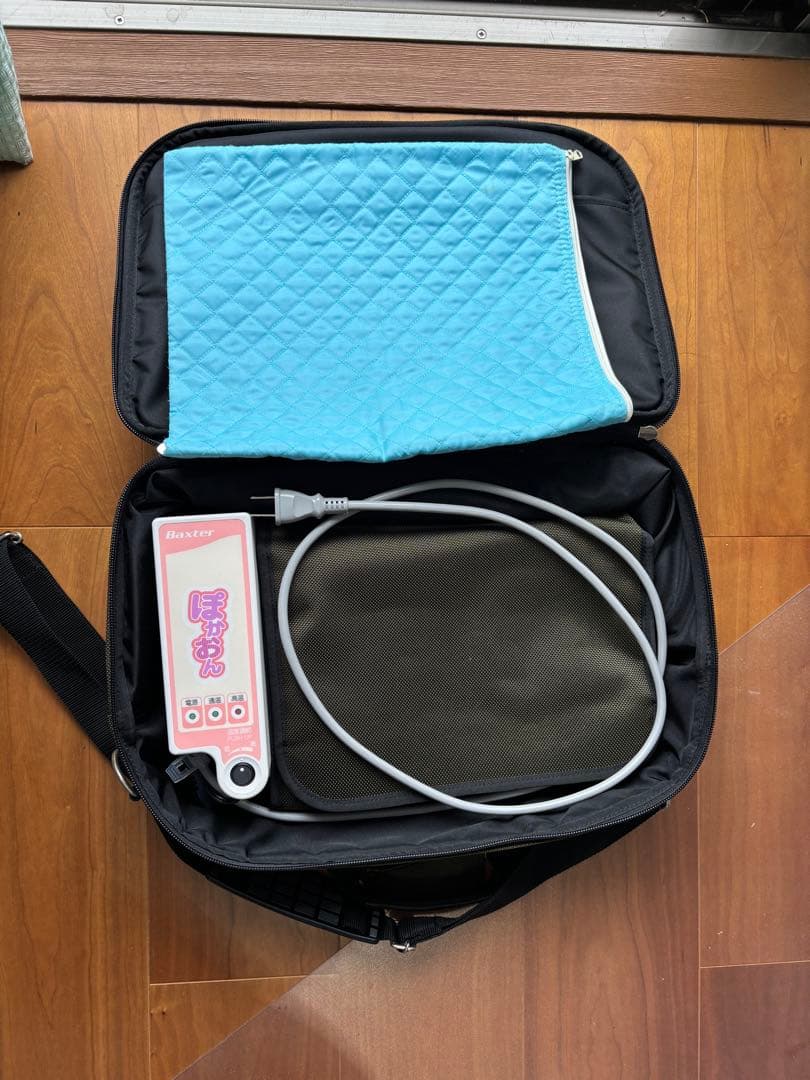 【動作確認済み】Baxter 「ぽかおん」　腹膜透析用小型加温機　説明書付き ぽかおん バクスター 腹膜透析 小型バッグ加温器 2021年4月製 - メルカリ