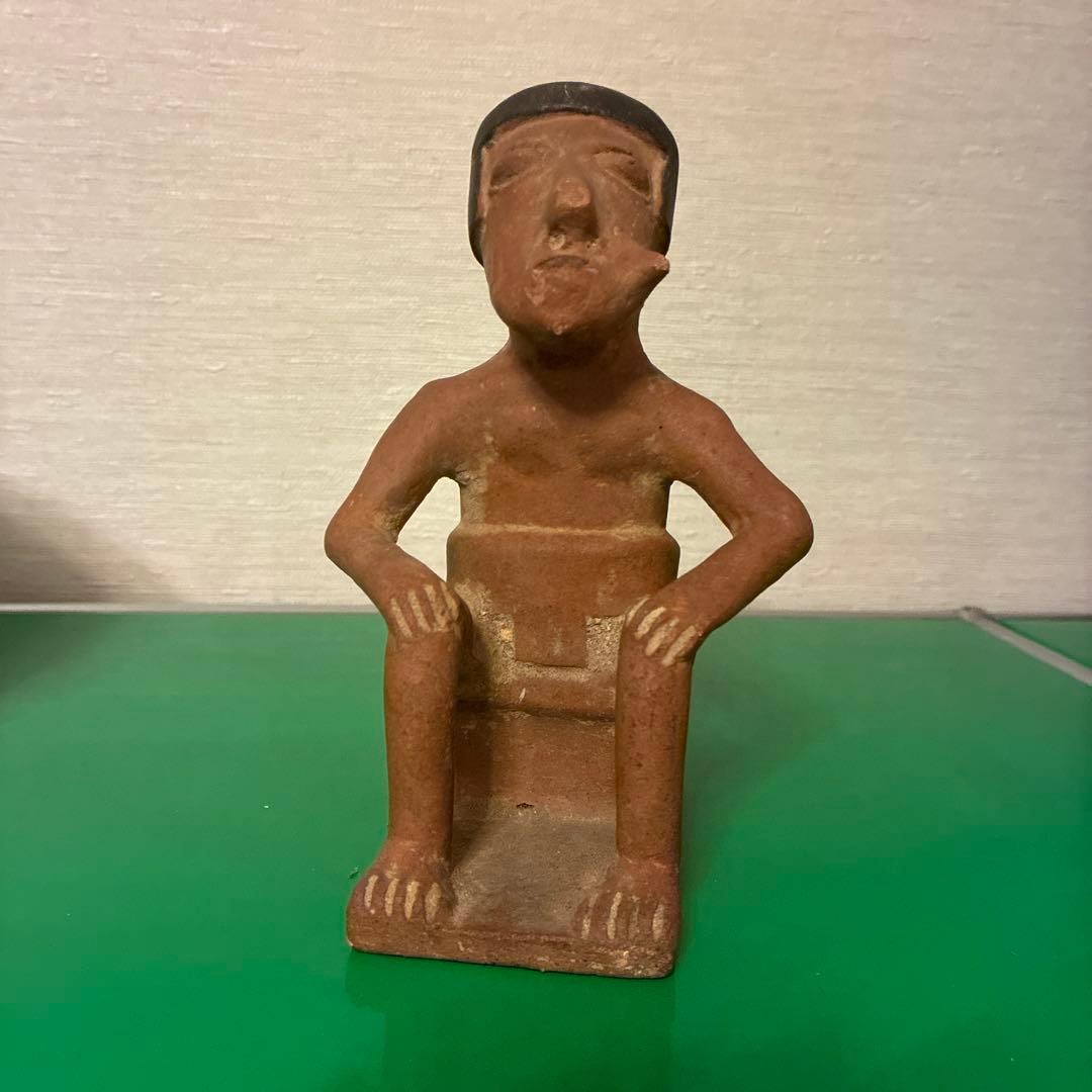 プレコロンブスの男性の彫刻の破片 プレコロンブスの男性の彫刻の破片 - メルカリ