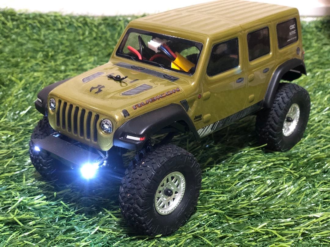 アキシャル　SCX24 Jeep Wrangler 1/24 SCX24 Jeep Wrangler JLU 4X4 Rock Crawler Brushed, RTR - Green