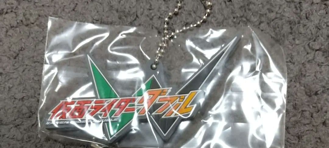 ロゴラバ 仮面ライダーシリーズ 4 バラ売り可能 - メルカリ