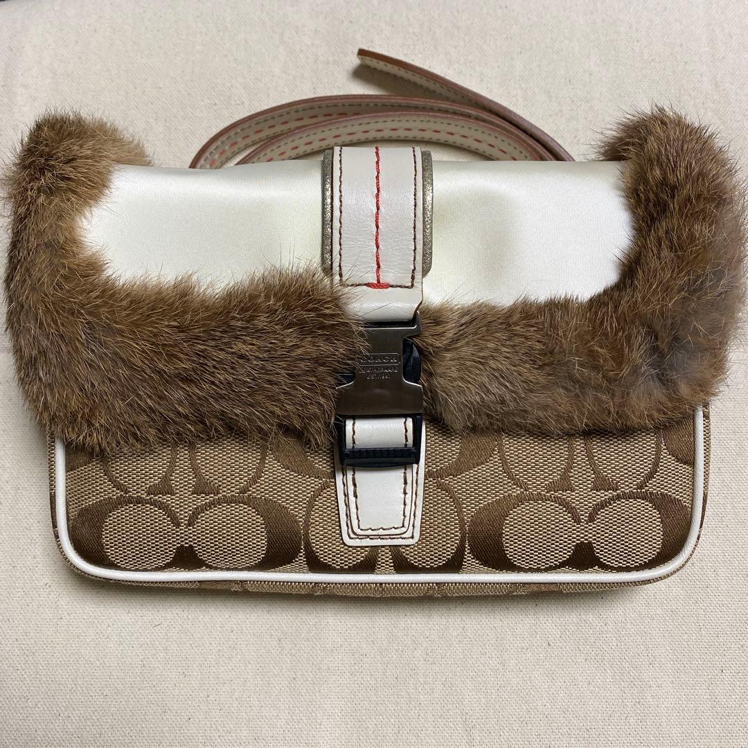 コーチウエストポーチ　大幅にお値下げ中！！