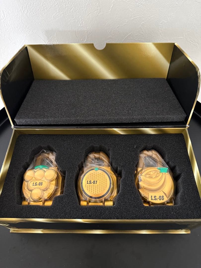 仮面ライダー鎧武 /金のロックシード /レア/非売品