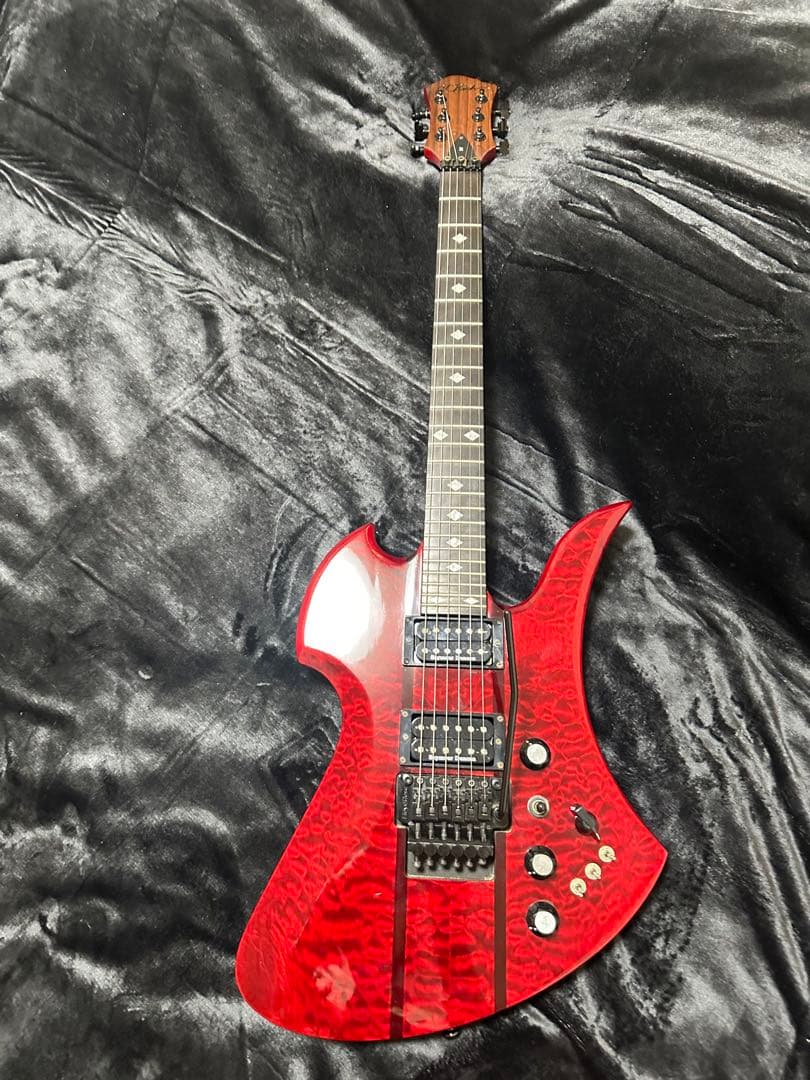 B.C.Rich Mockingbird ST floyd rose - メルカリ