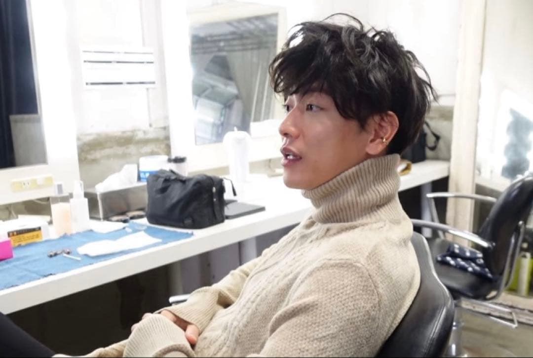 佐藤健 abyts タートルニットセーター サイズ2 ベージュ - メルカリ