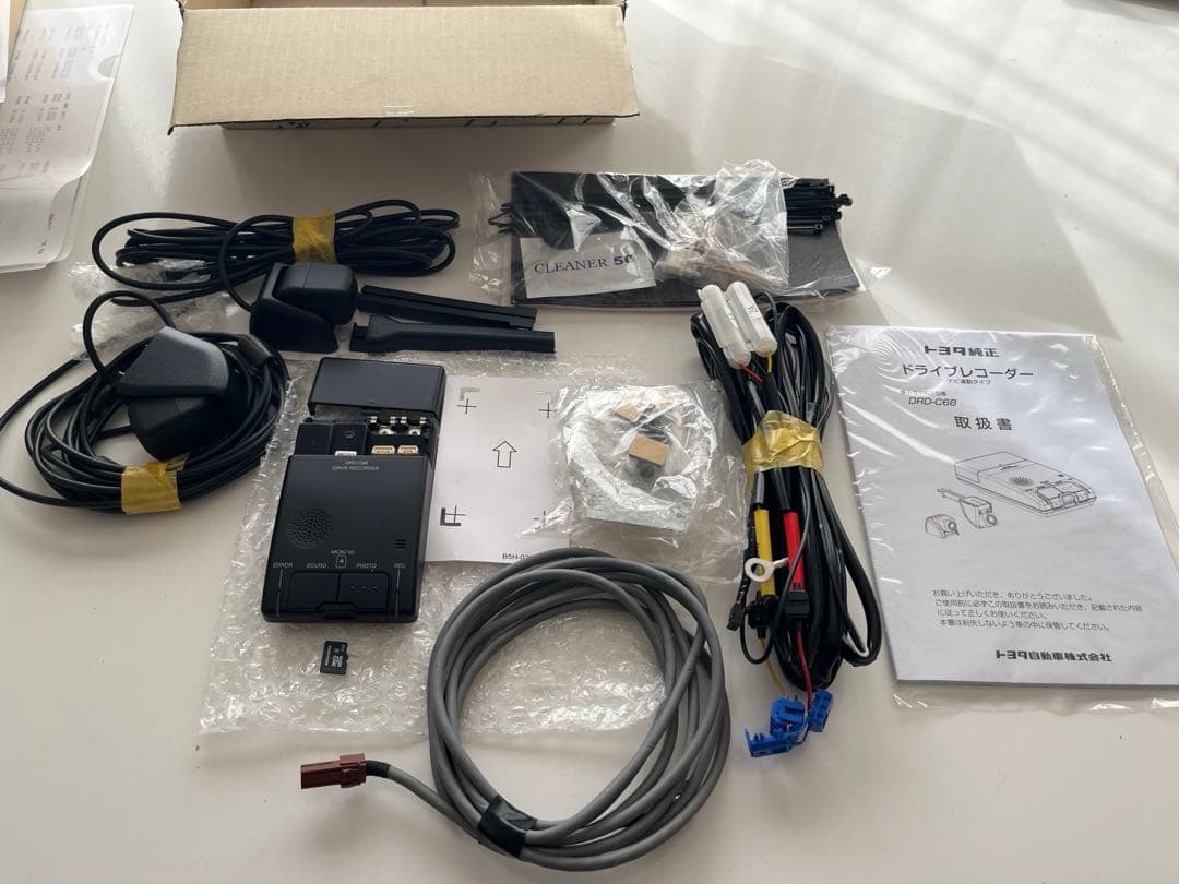 トヨタ純正　ドライブレコーダー DRD-C68 中古品