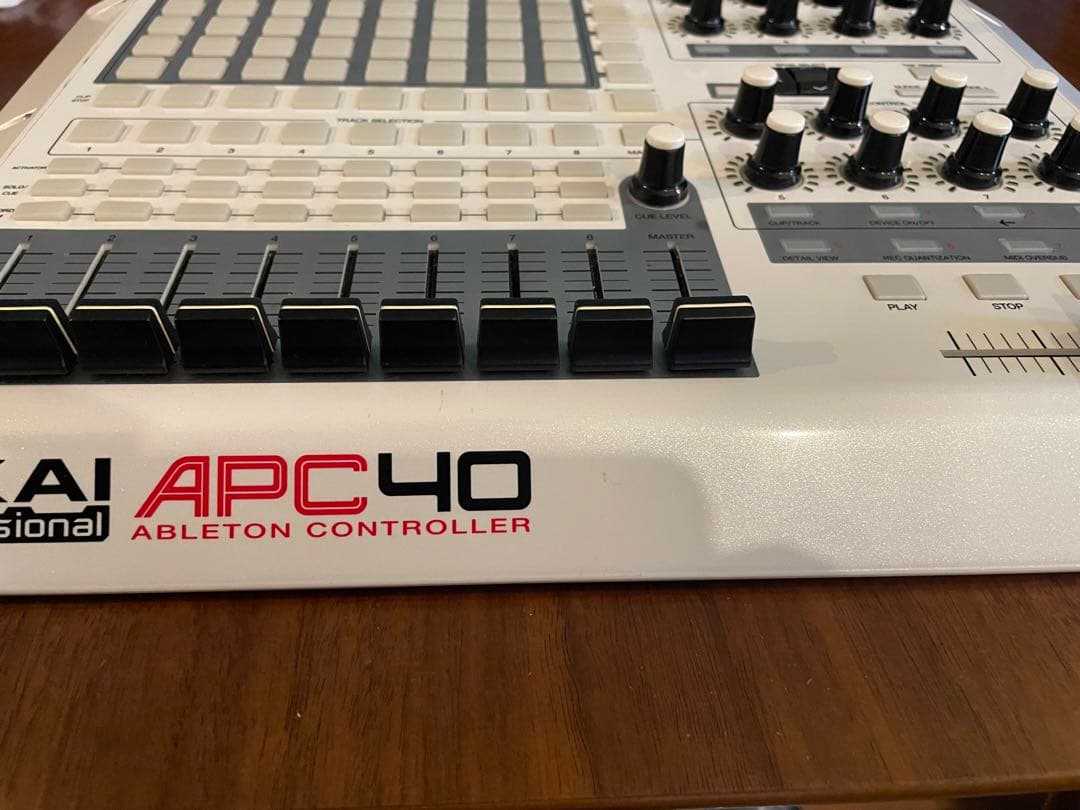 限定色AKAI APC40 SE SPECIAL EDITION アカイ - メルカリ
