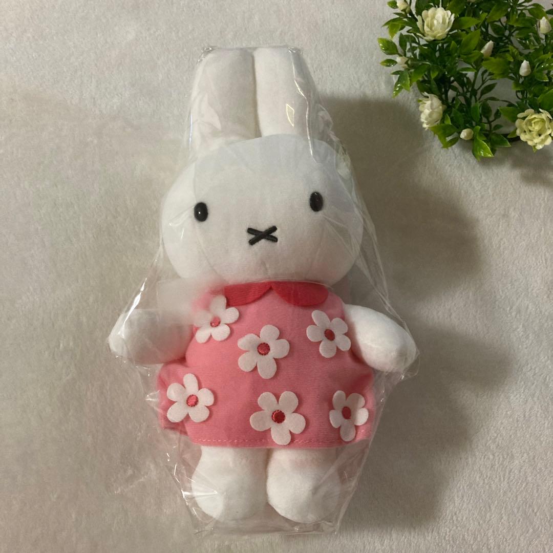 新品　ミッフィー　ぬいぐるみ