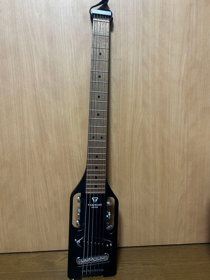 お値下げ歓迎　TRAVELER GUITAR ウルトラライト　アコースティック