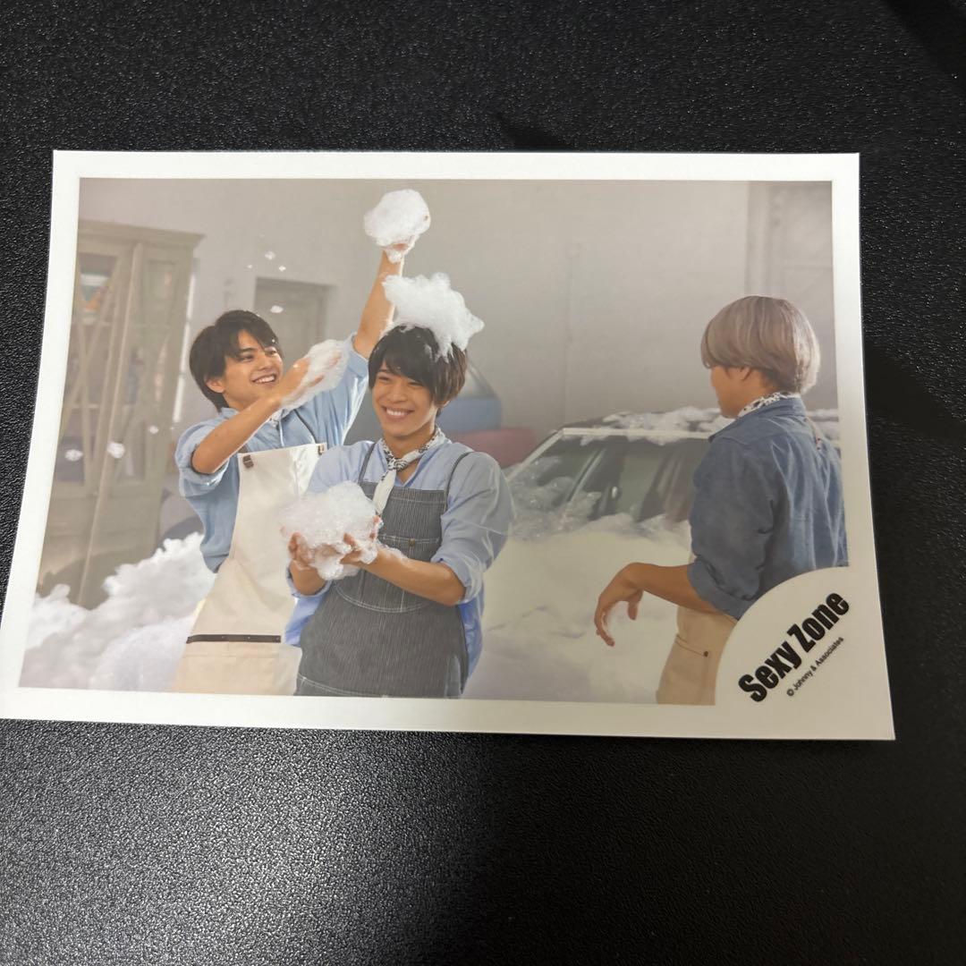 佐藤勝利・菊池風磨・松島聡 公式写真 〈すっぴんKISS〉 - メルカリ