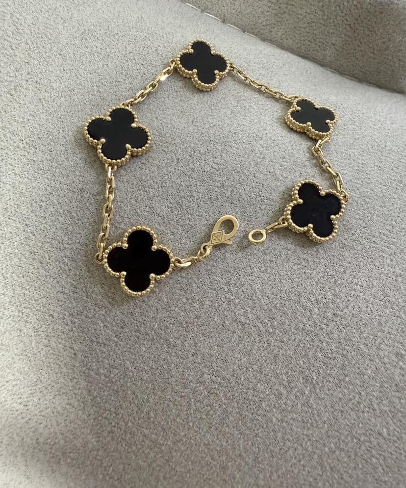 美品ノベルティ　プレスレット　ブラック