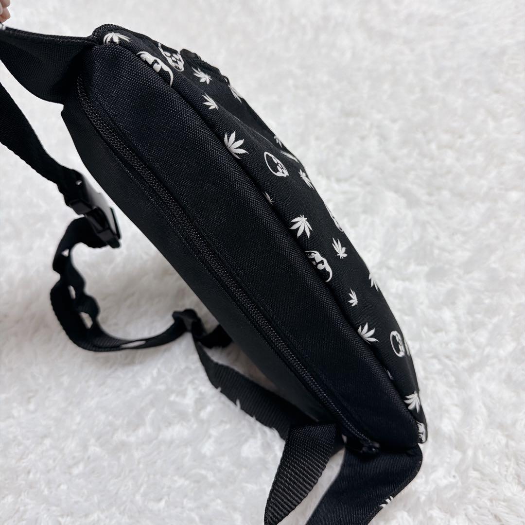 未使用級】ルシアンペラフィネ ドクロ スカル 総柄 ウエストポーチ