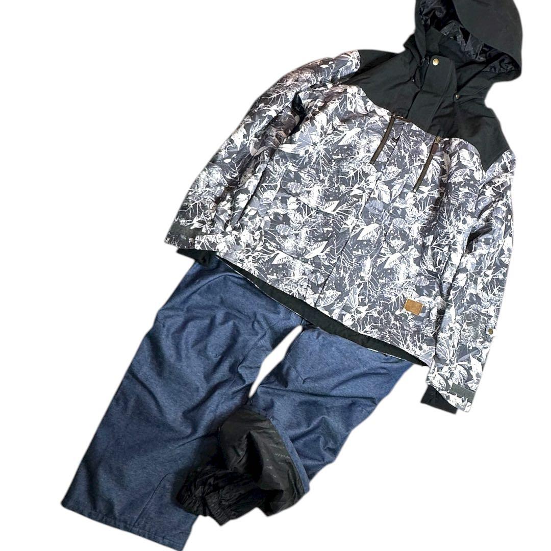 ONYONEスキースノボー雪山ウェア　上下セットメンズ身長180 LL？