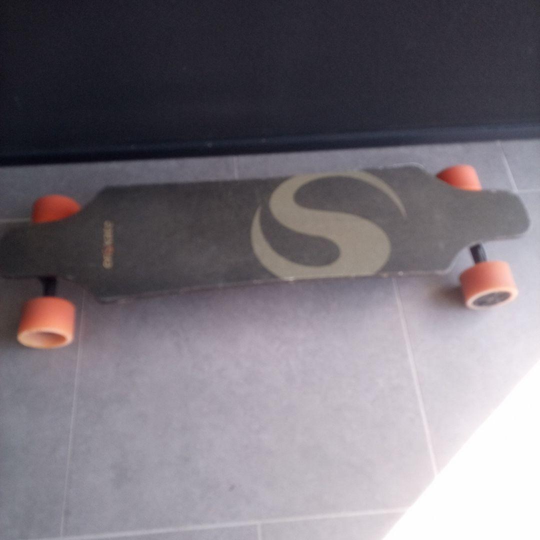 enSkate R3 電動スケボー