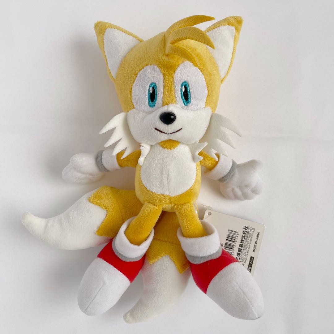 ソニック テイルス ぬいぐるみ ゲーム セガ SEGA SONIC At SEGA STORE TOKYO, three giant 1-meter Sonic plushies is waiting