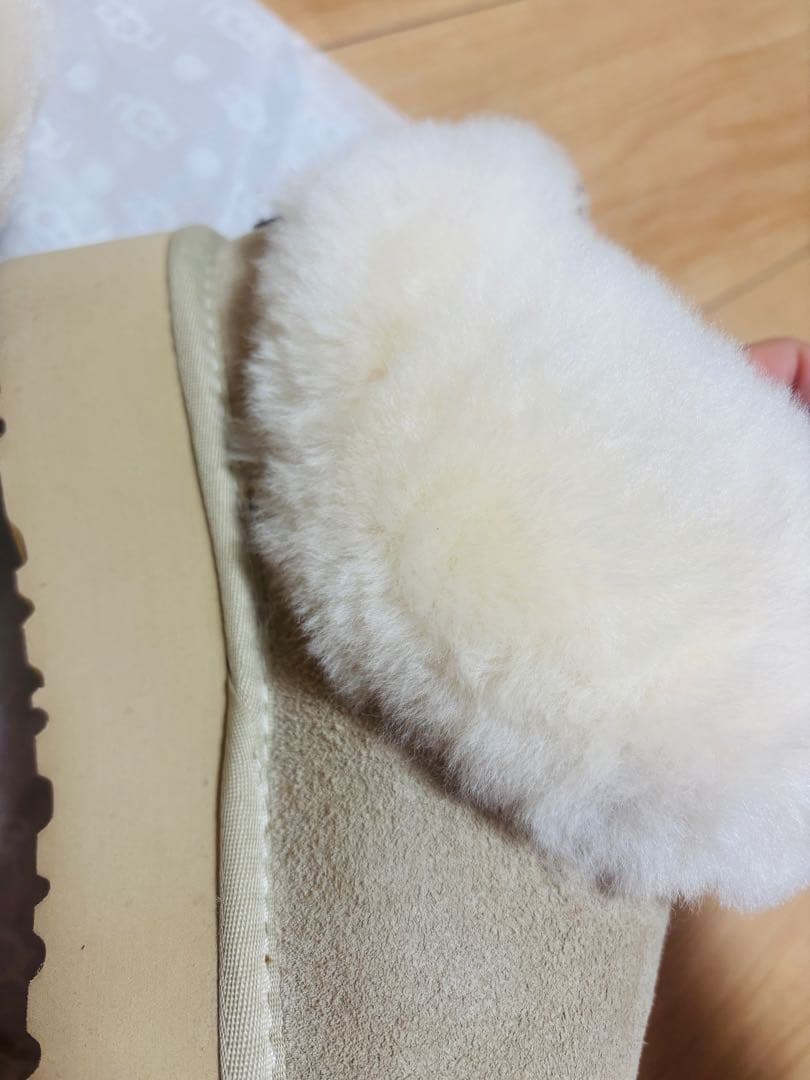 UGG 厚底23.5cm MUSTARD_SEED ムートンブーツ - メルカリ