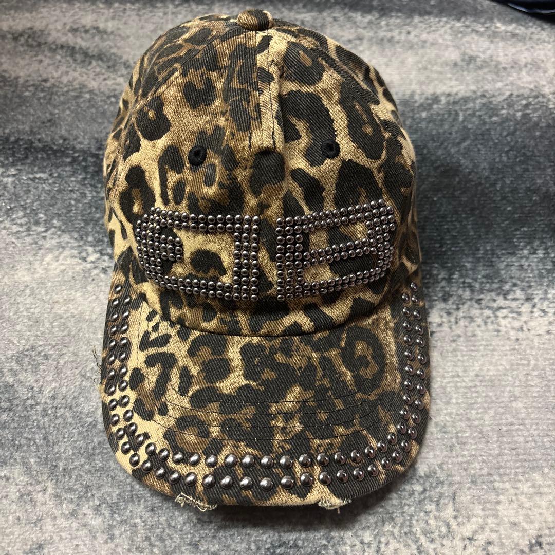 BEEDEN ヒョウ柄 スタッズキャップ