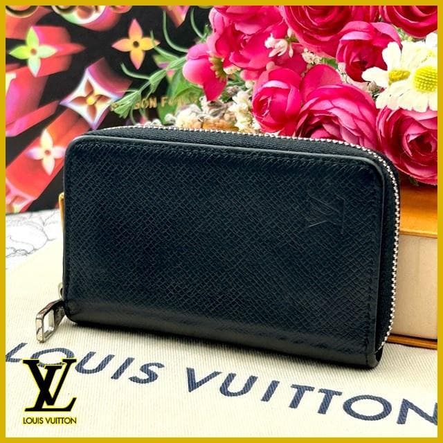 ★美品★　ルイヴィトン　タイガ　ジッピー　パース