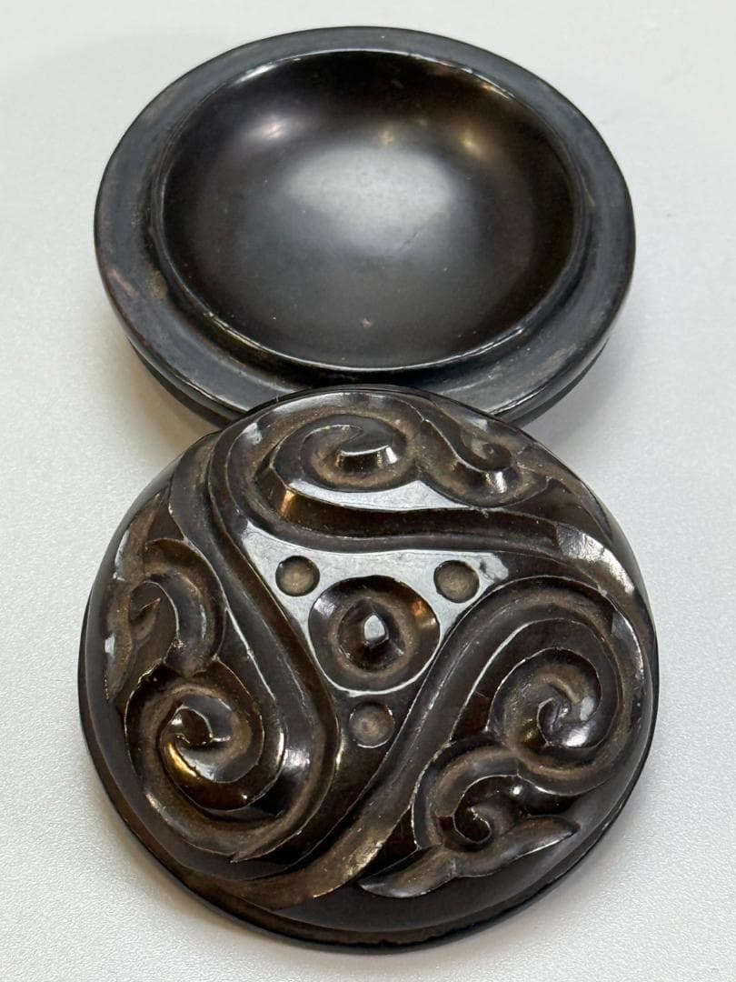 茶道具 香入れ 堆黒 具利 香合 Yahoo!オークション - 【G2079】茶道具 堆黒香合 具利香合 中国美術 香