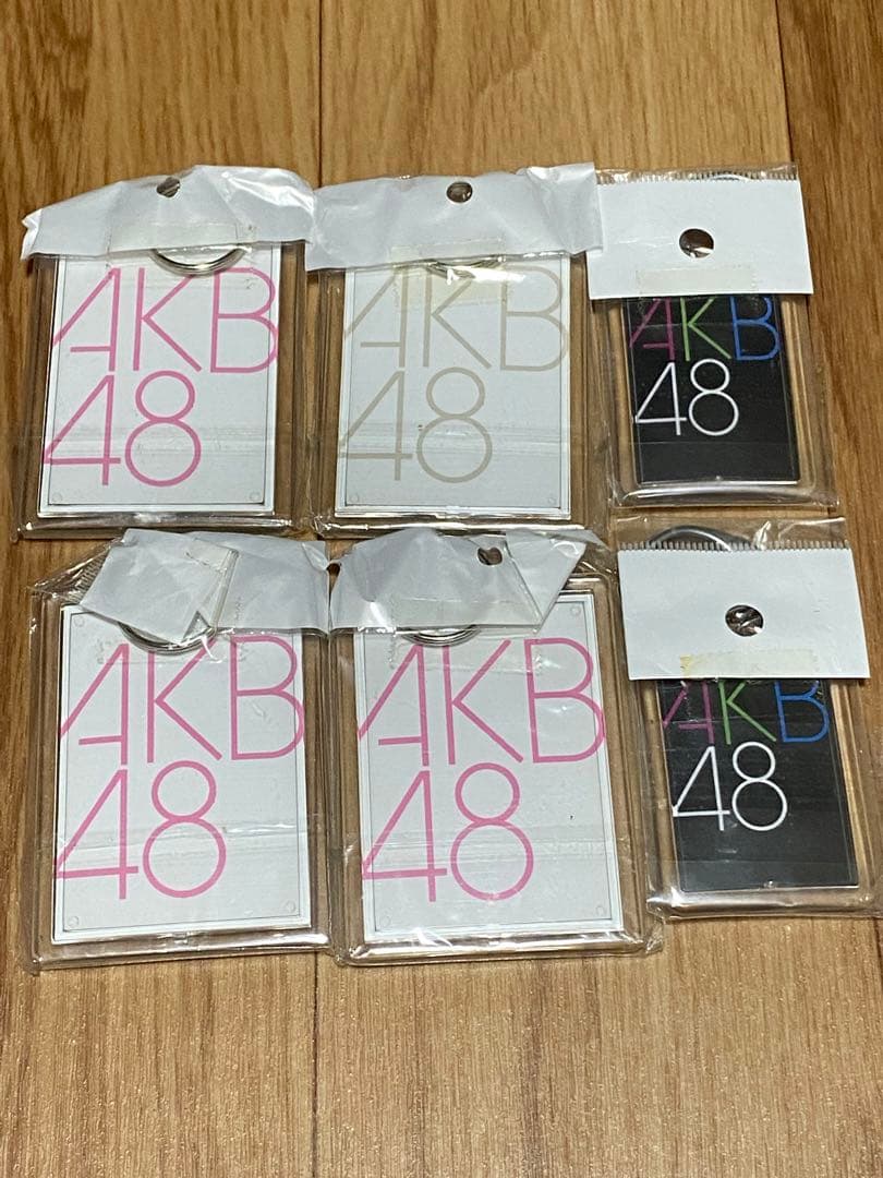 新品】 AKB48 板野友美 ともちん その他 キーホルダー セット - メルカリ