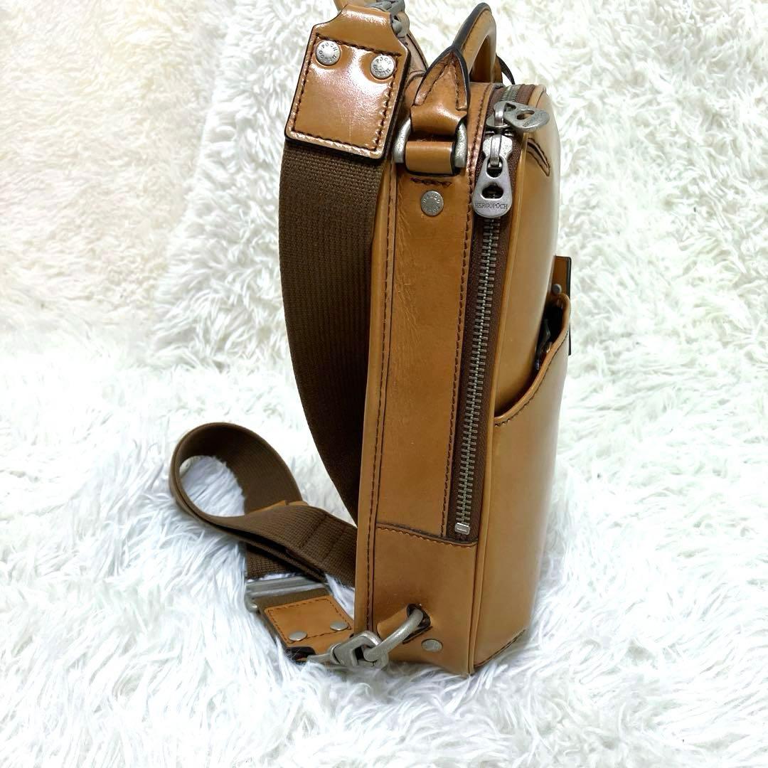 HERGO POCH エルゴポック ボディバッグ ワキシングレザー キャメル