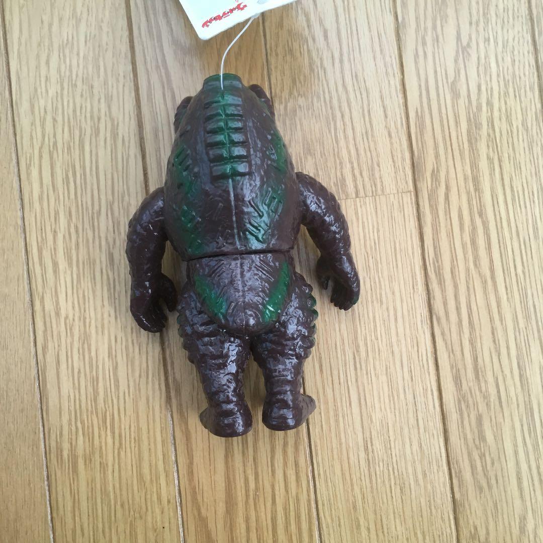 ウルトラ怪獣シリーズ 24 カプセル怪獣 ミクラス - メルカリ