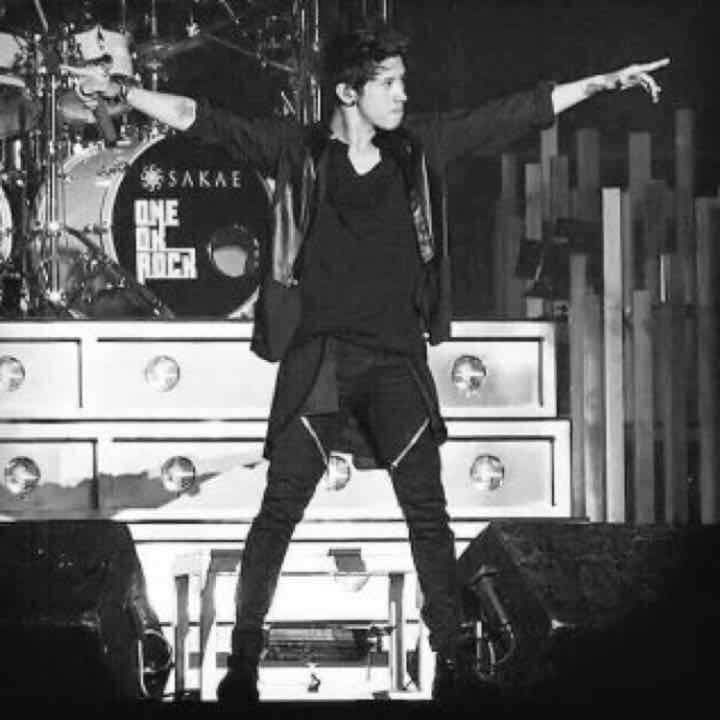 タカ着用 Christian Dada ブラックスキニー ワンオクロック - メルカリ