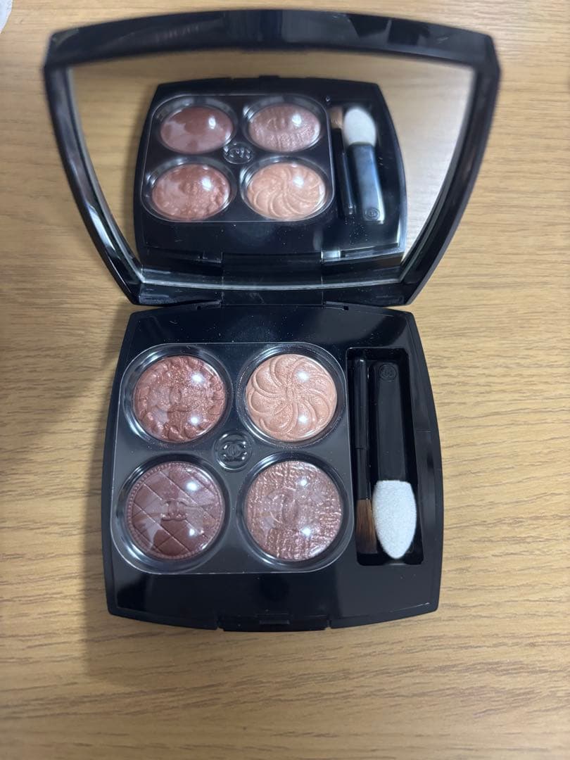 レキャトルオンブルブトン219 ブトンクチュール