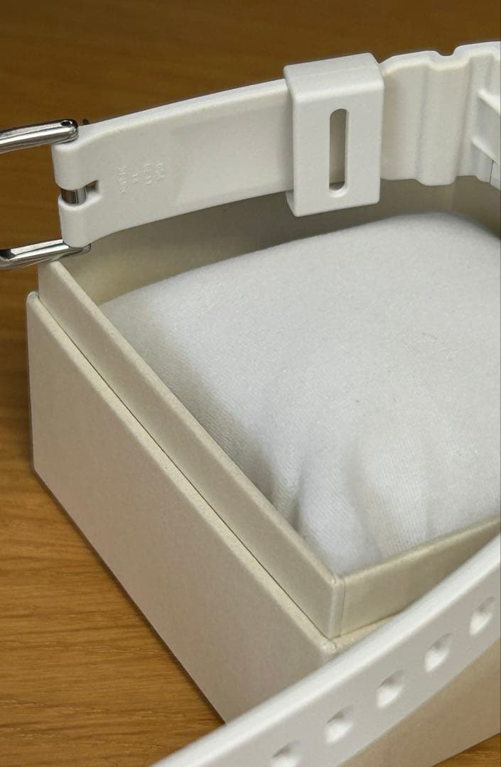 カシオ《BABY-G 5549 BGA-2800》ソーラー電波時計