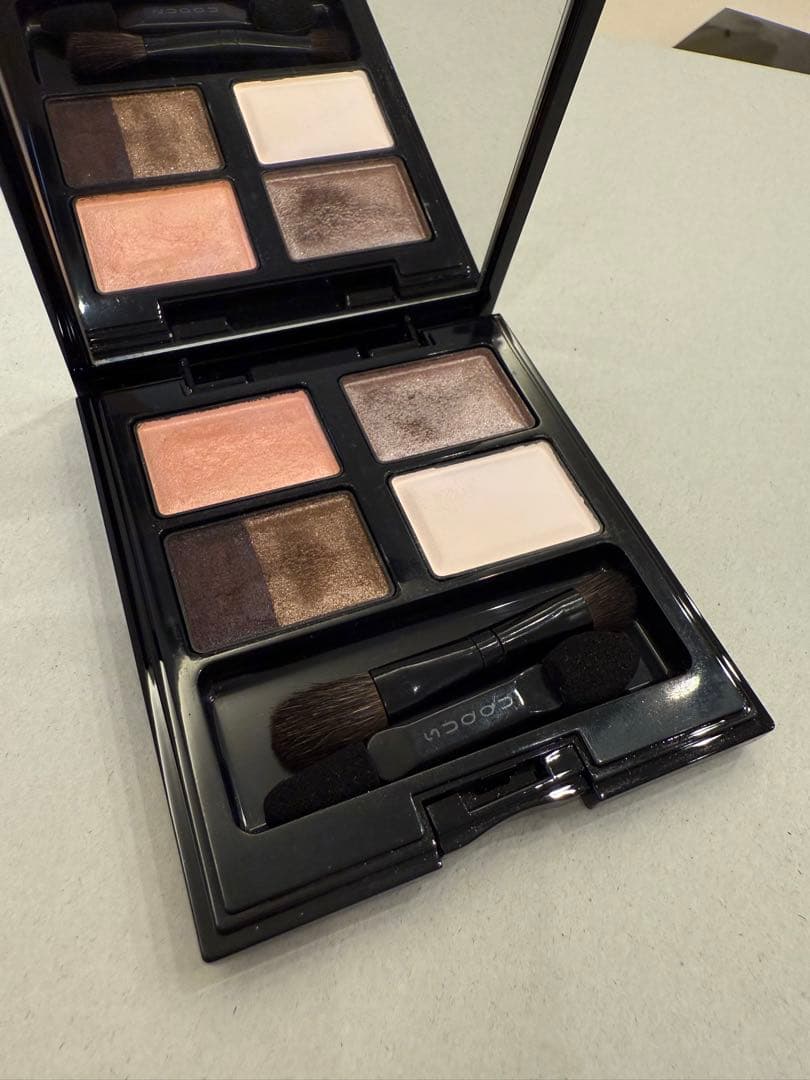 スック ブレンドカラーアイシャドウ　11 姫珊瑚