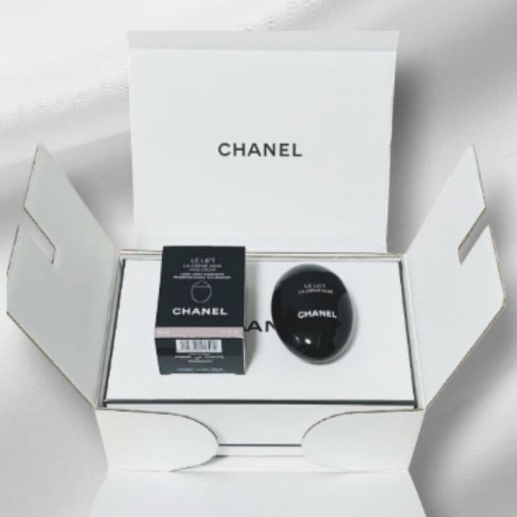 CHANEL　50ml　ル リフト ラ クレーム マン　ハンドクリーム　未開封