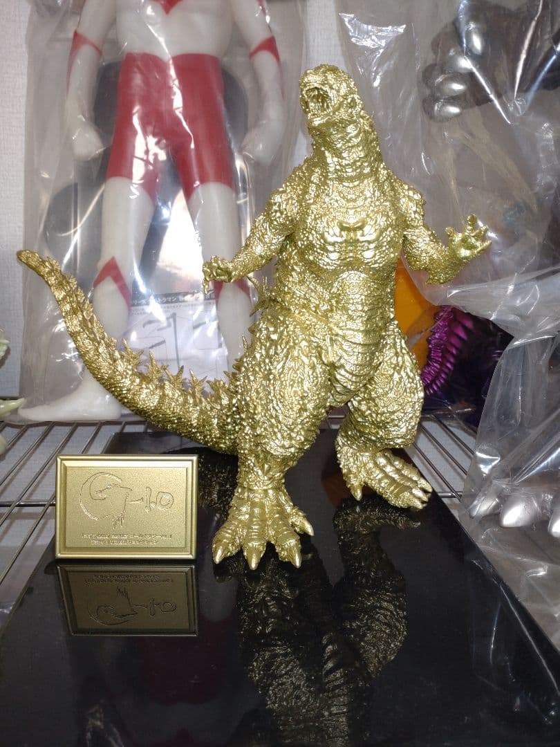 1番くじ　ゴジラ　2023 ゴールドカラー