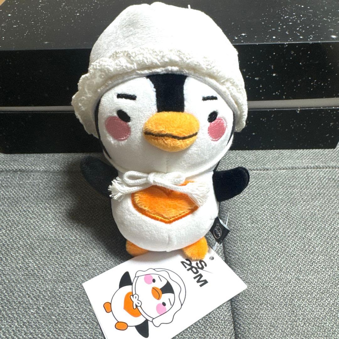 2PM ジュノJUNHO ペンライト ペンペンぬいぐるみ他 まとめ売り - メルカリ