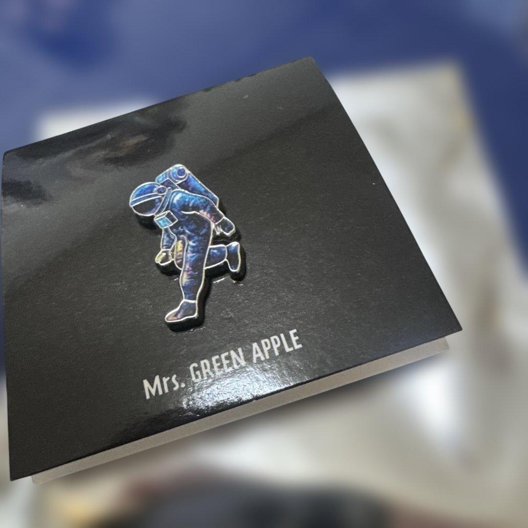 ミセス ゼンジン ピンバッジ - メルカリ