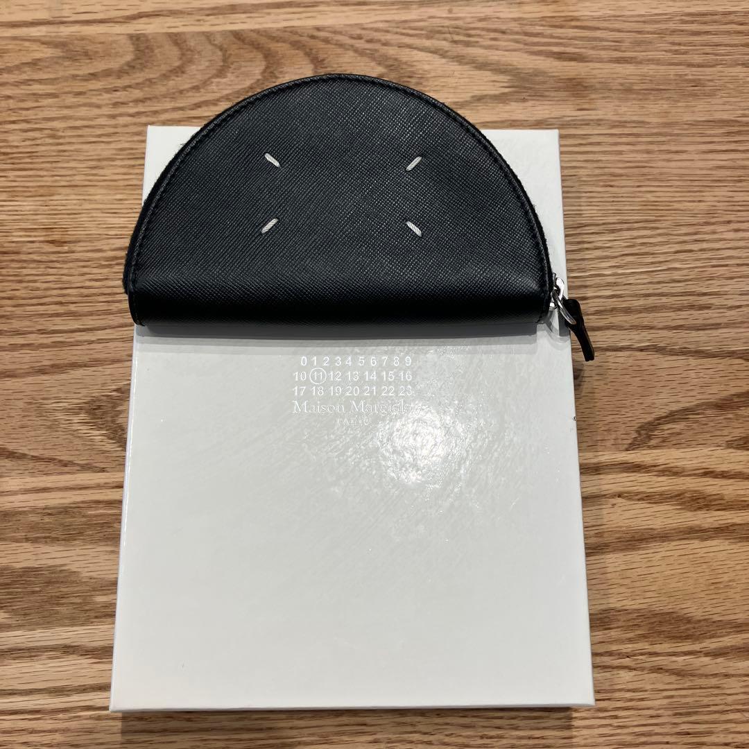 メゾンマルジェラ　ハーフムーン　ポーチ　MICRO HALFMOON POUCH