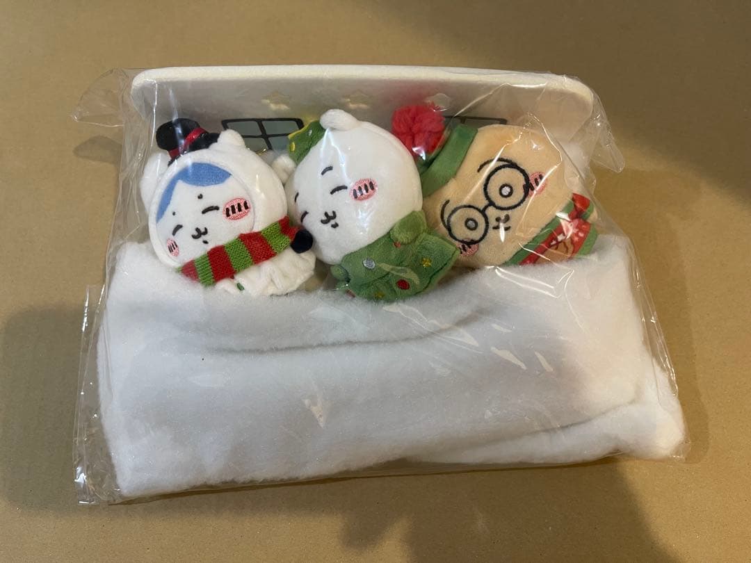 ハッピーホリデーなおやすみベッドと繋がるマスコットセット - メルカリ