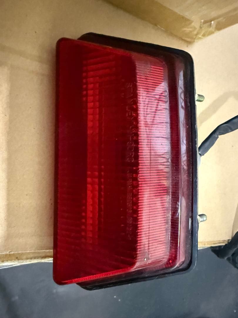 CBR400F 純正？テールランプ