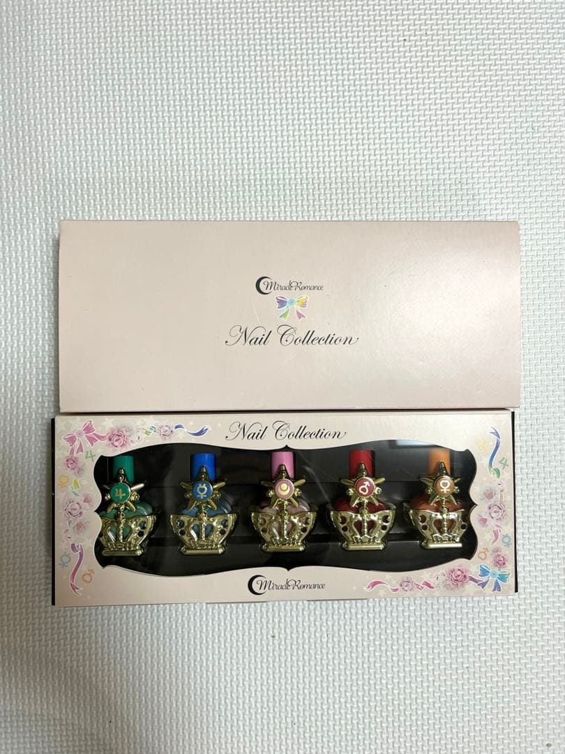 セーラームーン　ネイルポリッシュ