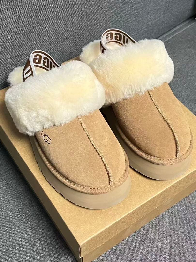 UGG ムートンブーツ ベージュ プラットフォームスリッパ 24cm