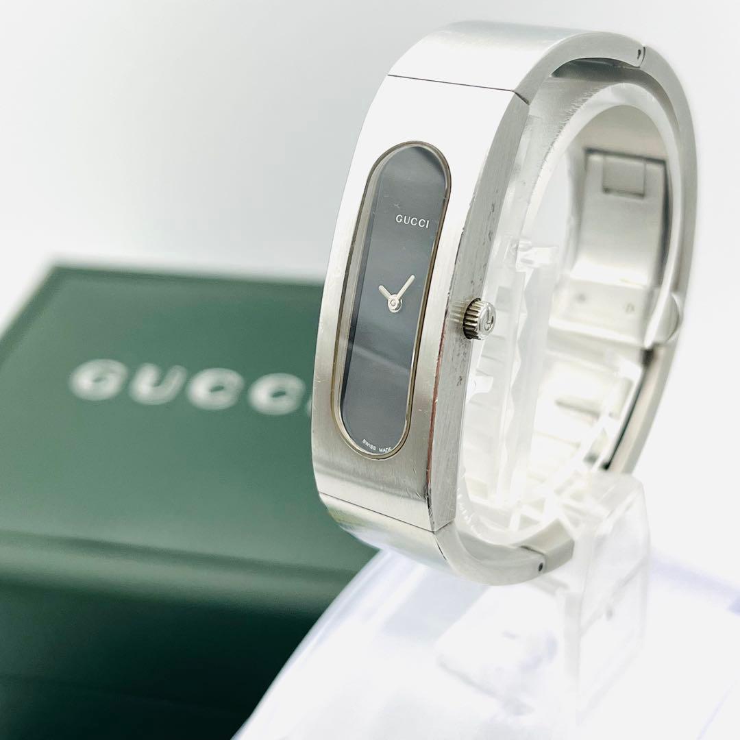 【美品/箱付/取説】GUCCI 2400S シルバーバングル　文字盤シルバー
