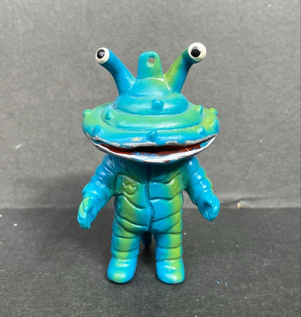 ニッコー　カネゴン　ソフビ　ペンダント　円谷プロ　開封　正規品