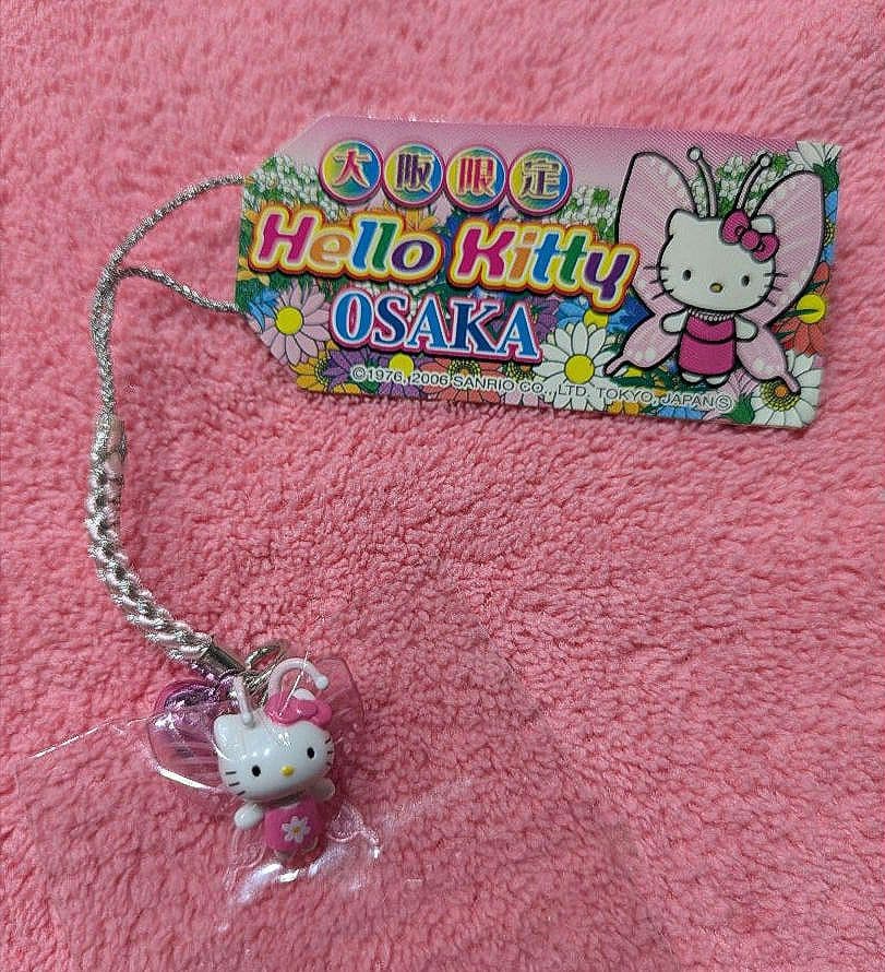 ハローキティ　大阪限定品　蝶 101 ハローキティ 根付 夜の蝶 ストラップ 蓄光 - メルカリ