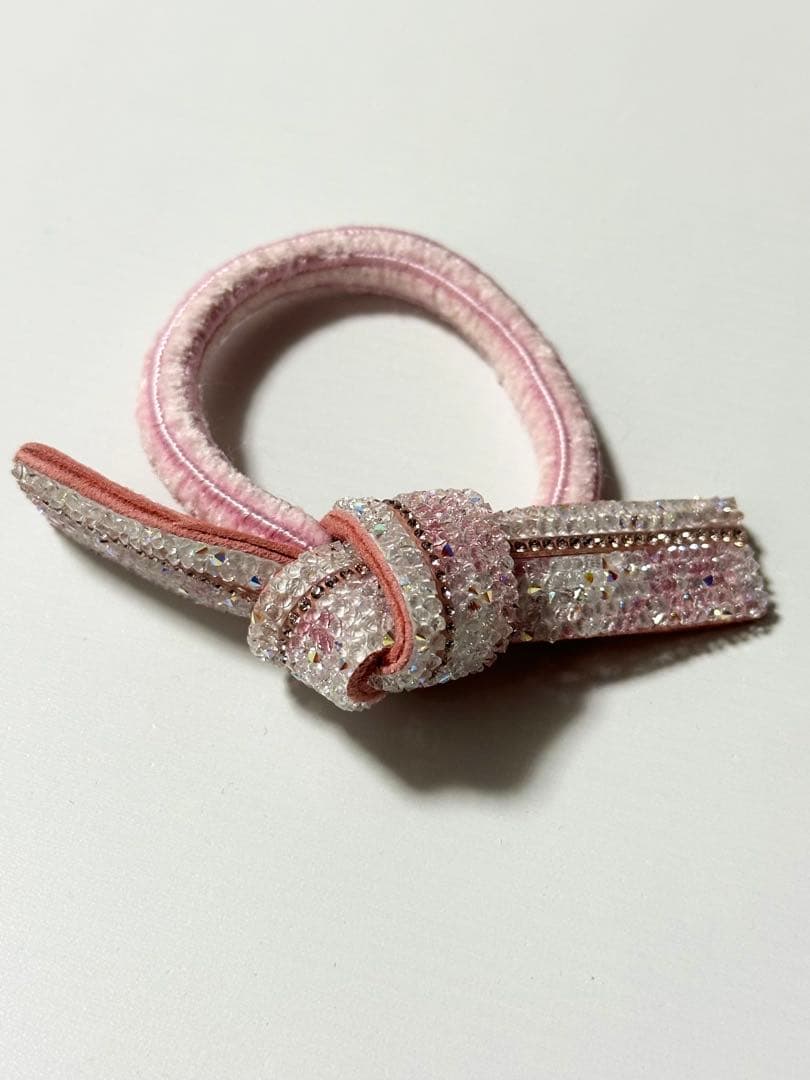 acca リボンゴム ピンク（ストーンはクリア）