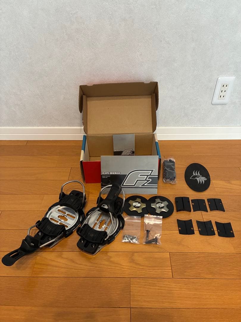 呼*子様 F2 Race Titanium アルペン用プレートビンディング　Mサ