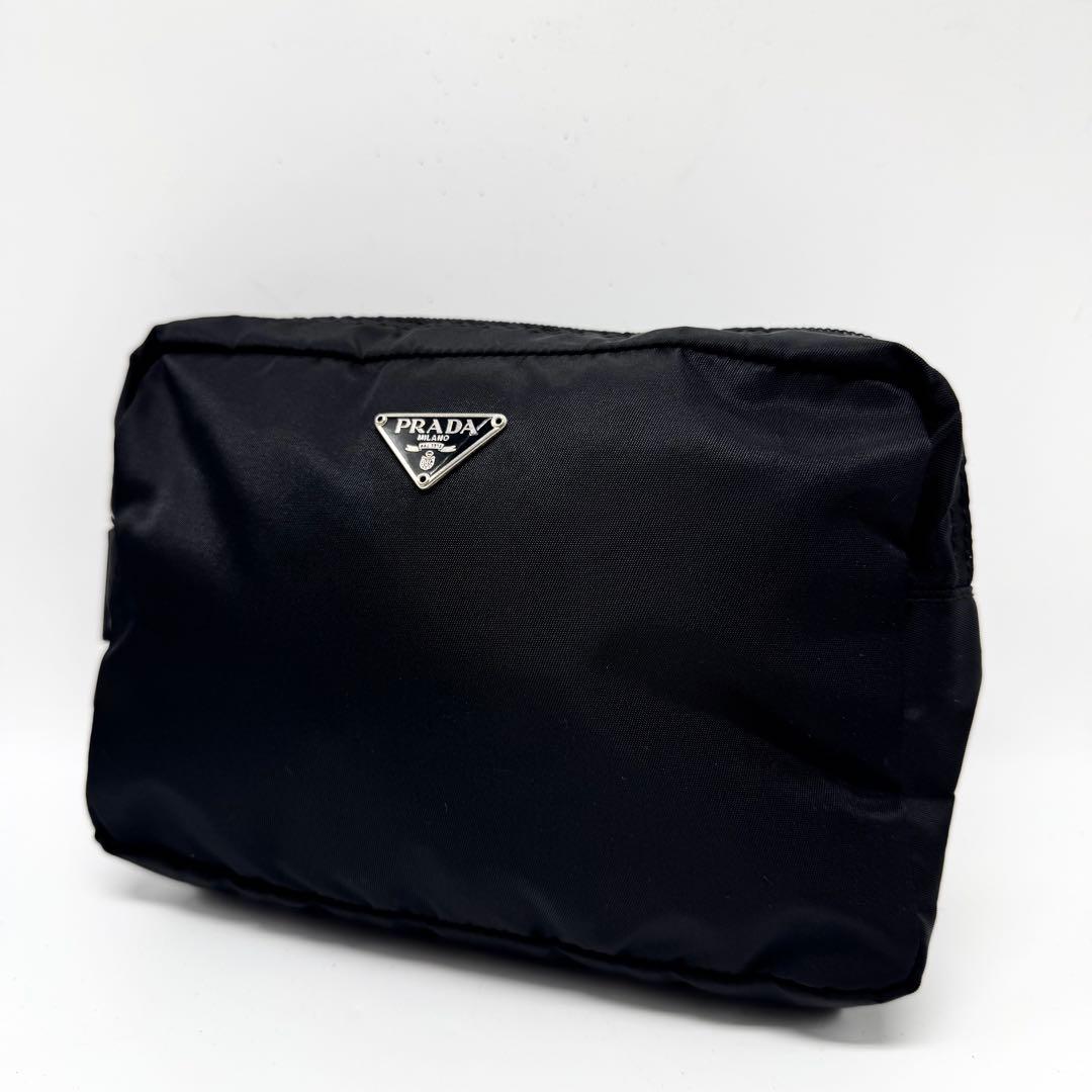 【超美品・使用感少ない✨】プラダ　化粧ポーチ　三角ロゴ　テスートナイロン 楽天市場】プラダ PRADA 化粧ポーチ メイクポーチ マルチケース 三角